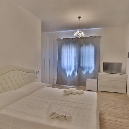 Les Chambres Au Centre San Teodoro  Dış mekan fotoğraf