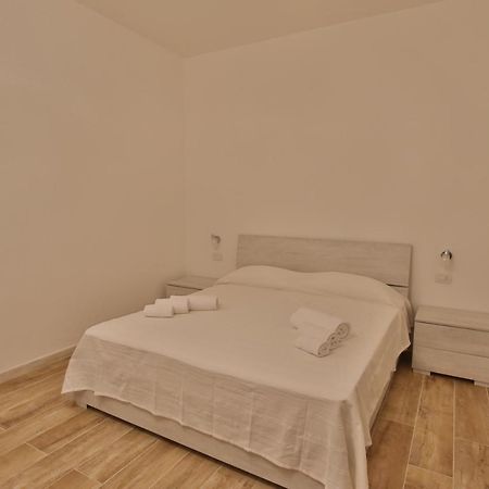 Les Chambres Au Centre San Teodoro  Dış mekan fotoğraf