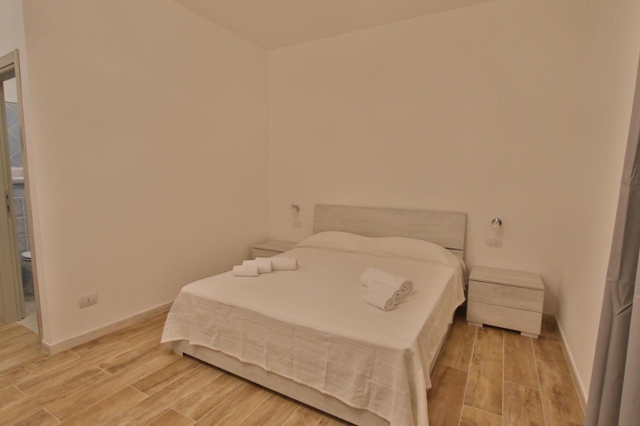 Les Chambres Au Centre San Teodoro  Dış mekan fotoğraf